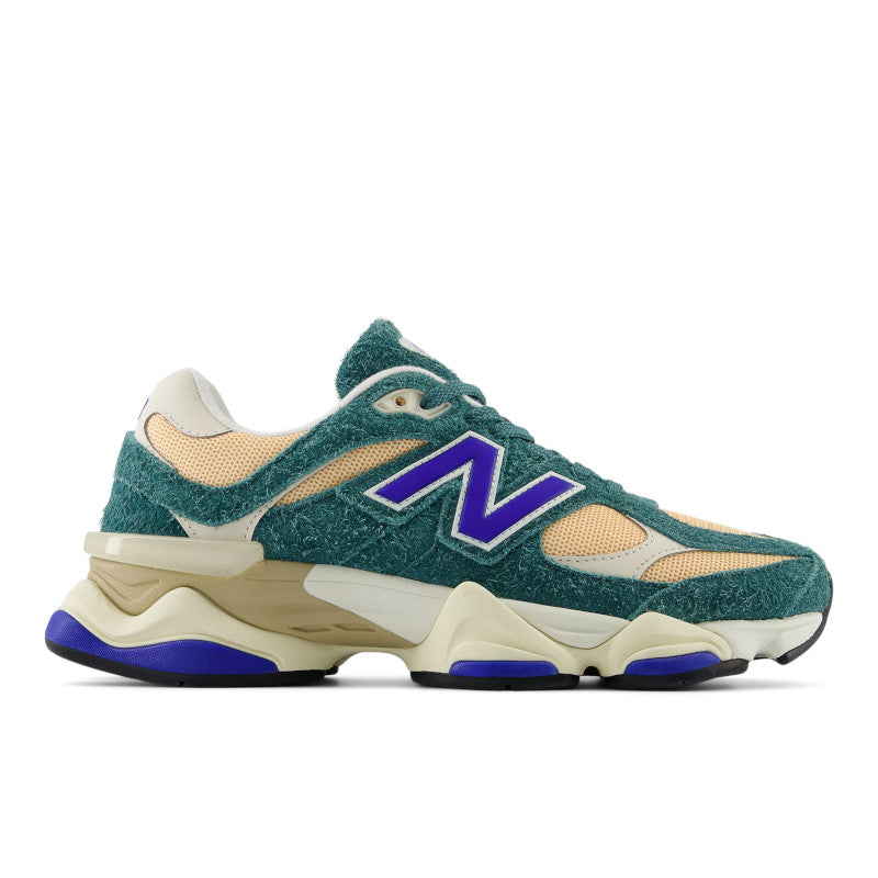 New Balance 9060 Green